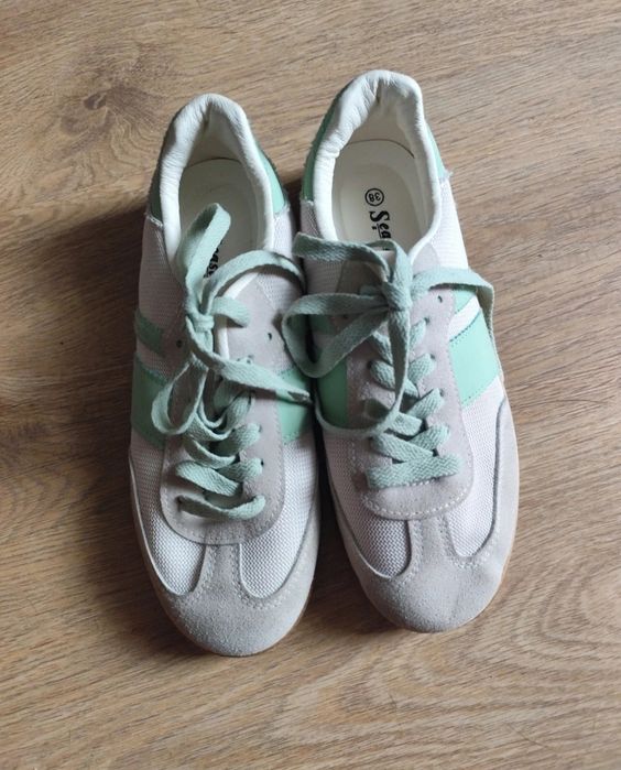 Nowe szaro-miętowe sneakersy w sportowym stylu retro Seastar Blue 38