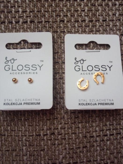 Kolczyki w kolorze zlotym