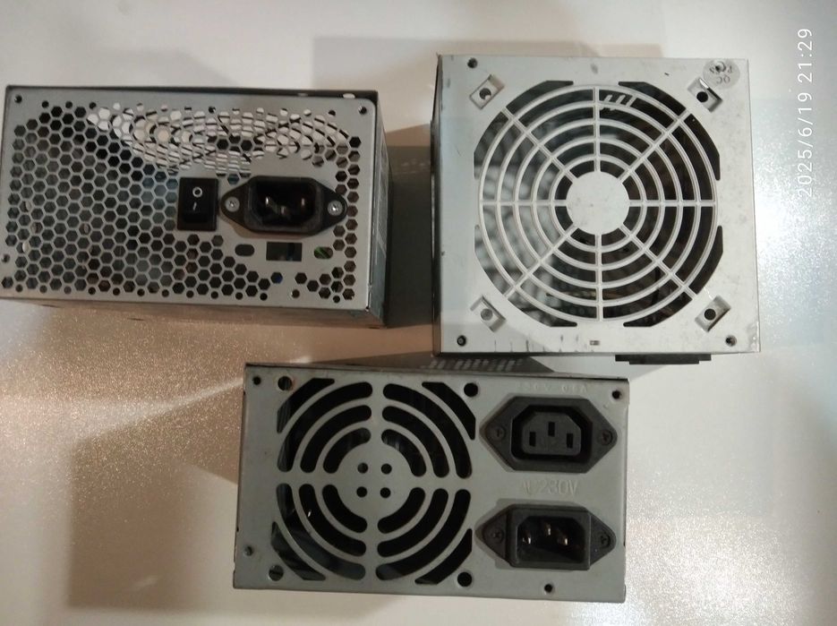 Корпус від блоку живлення