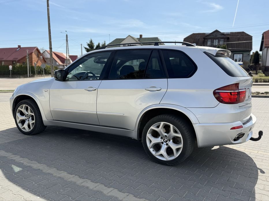 BMW X5 E70 4.8 V8