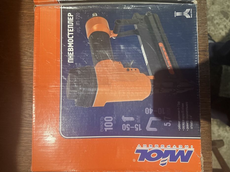 Пневмостеплер Miol 81-710 для скоб