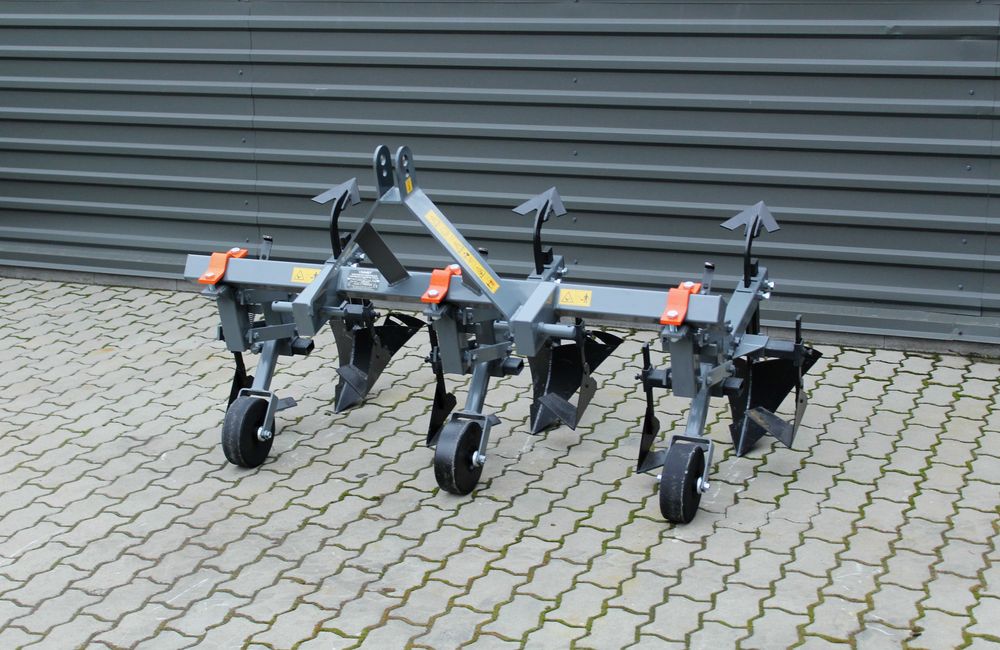 ДУЖЕ НАДІЙНИЙ Трисекційний Культиватор міжрядний навісний VINMET 3