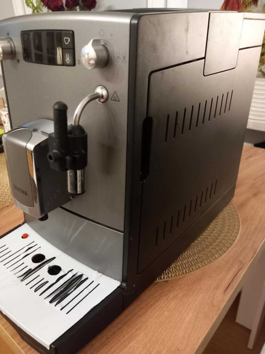 ekspres ciśnieniowy Nivona NICR   525