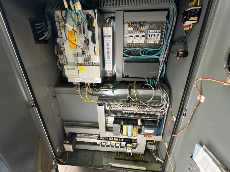 Tokarka manualna Gildemeister CNC NEF320-K