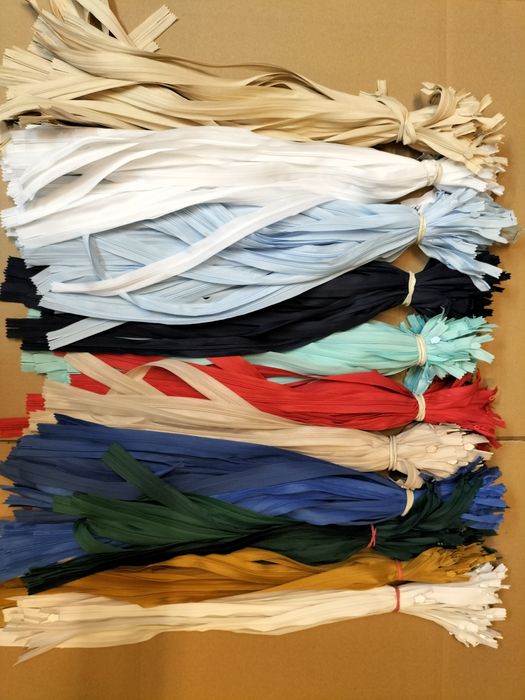 Zamki, suwaki kryte 50-60cm - 400sztuk