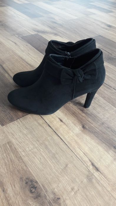 Nowe buty botki damskie