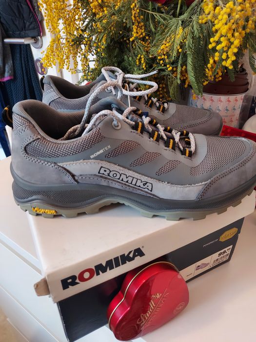 Фирменные оригинал кроссовки ботинки Romika