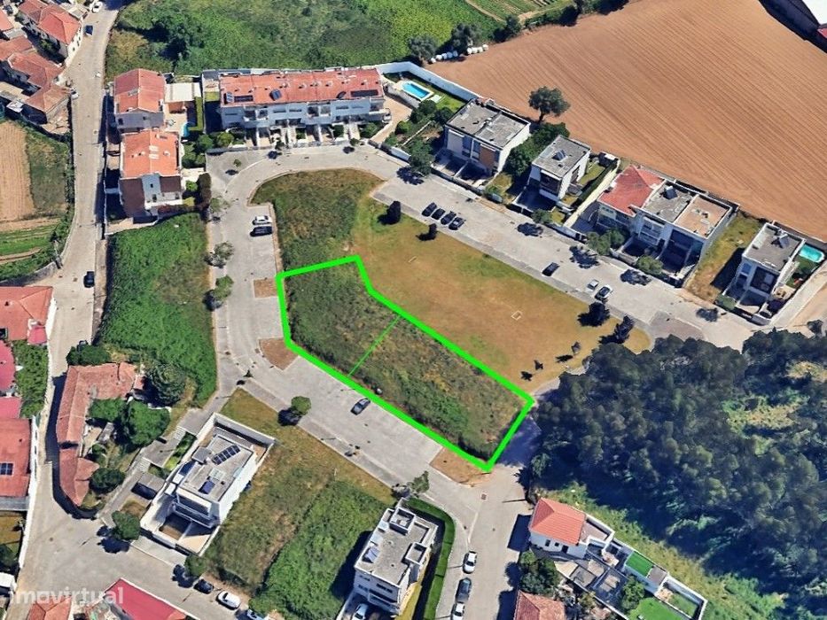 Terrenos construção em altura na Maia