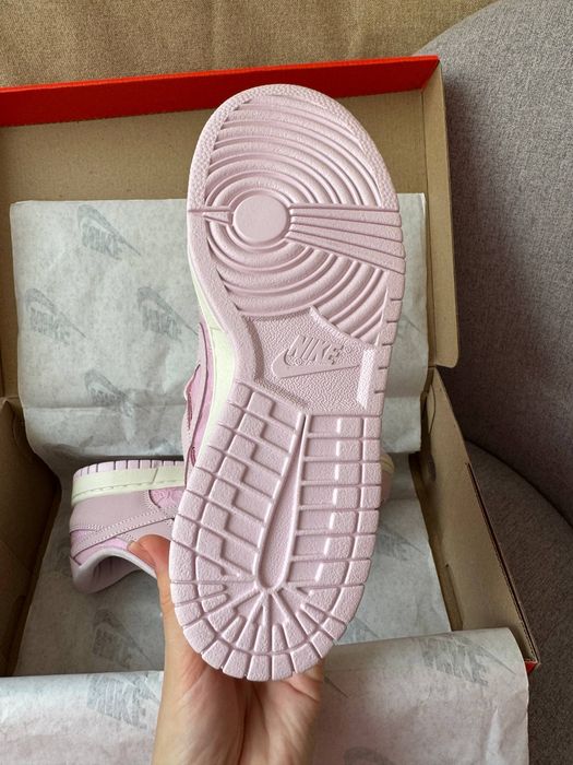 Nike SB Dunk Low Lace Pink Regal трендові жіночі кросівки найк сб данк рожеві