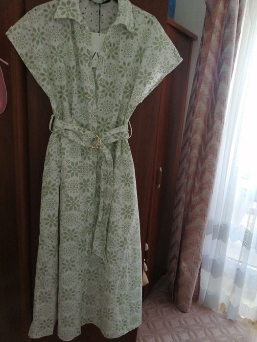 Sukienka Zara midi z paskiem szmizjerka M