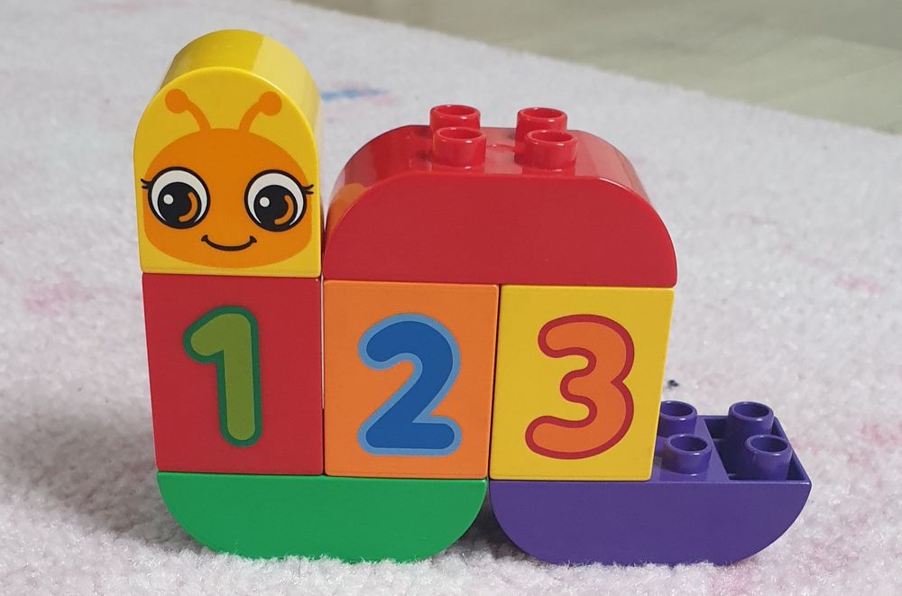 Lego duplo moja pierwsza gąsieniczka 10831