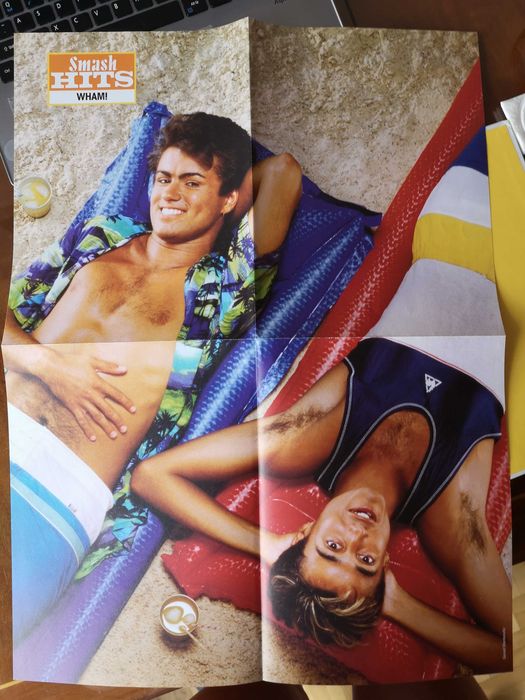 The Best of Smash Hits the '80s, książka i plakat