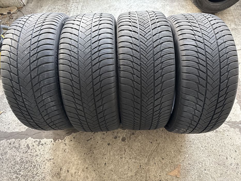 Opony zimowe Bridgestone Blizzak 275 45 R20