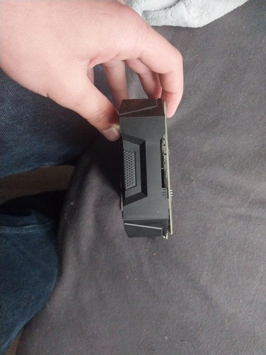 Відеокарта gtx geforce 1050 ti