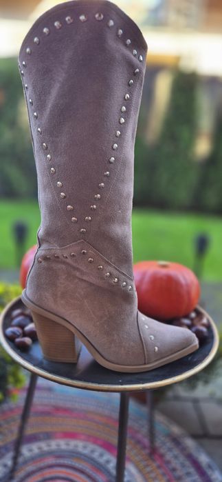 Buty kowbojki zamszowe Beyco ręcznie szyte