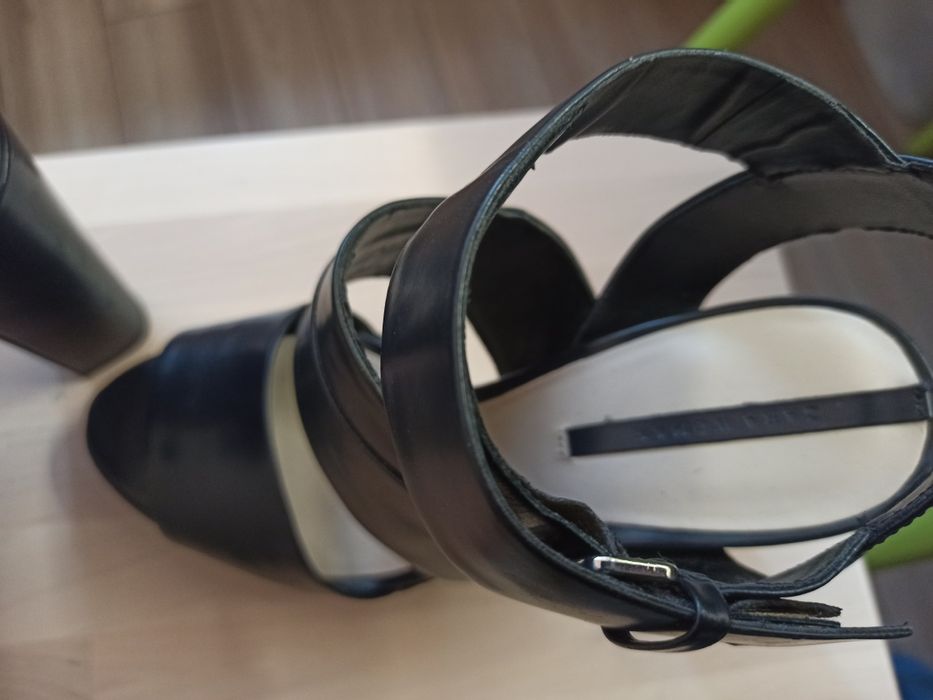 Zara sandały skórzane jak nowe piękne 40