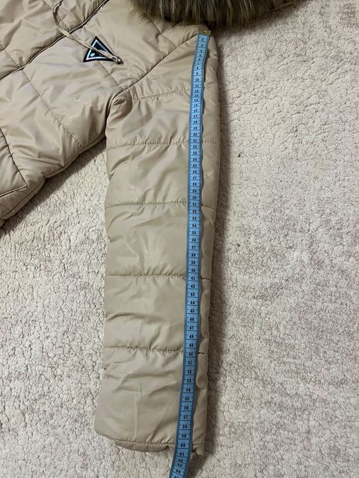 Зимова куртка для дівчинки 146 розмір