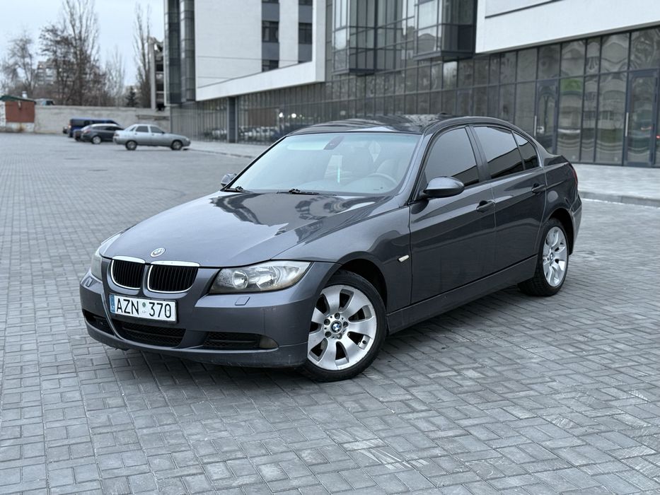 Машина на ходу,ездит каждый день!
Мотор коробка отлично
Ходовая 4/5
Хорошая зимняя резина на 17 оригинальных дисках! Так же комлект летней резины 
Мотор работает отлично
Коробка механика 6-ти ступка ,не выбивает все передачи включаются мягко
Хорошая комплектация с мультимедией ,складывание зеркал ,подсветка ручек ,датчик света и дождя
Машина в Днепре (без рассрочек)
Торг минимальный и только для военных!
Звоните!