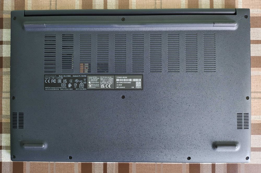 Asus Vivobook 15 Intel i5-1235U/Intel Iris Xe 8Gb/16Gb DDR4/SSD 1TBM.2