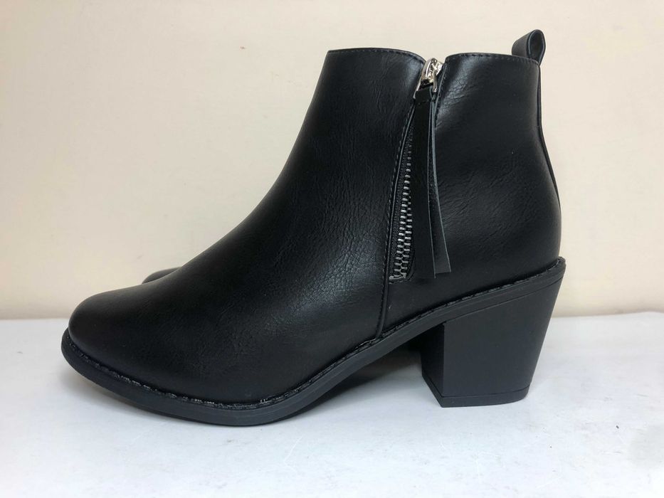 2731 Czarne Sztyblety Damskie Botki Zamek Obcas 38