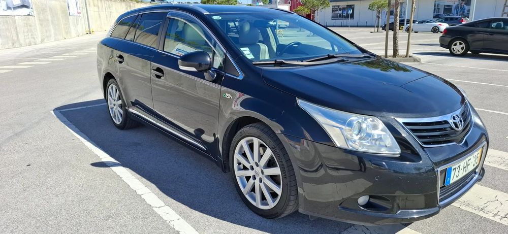 Toyota Avensis SW 2.2 D-CAT Luxury +P.Multimédia