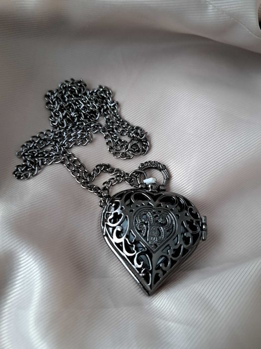 Zegarek kieszonkowy serduszko