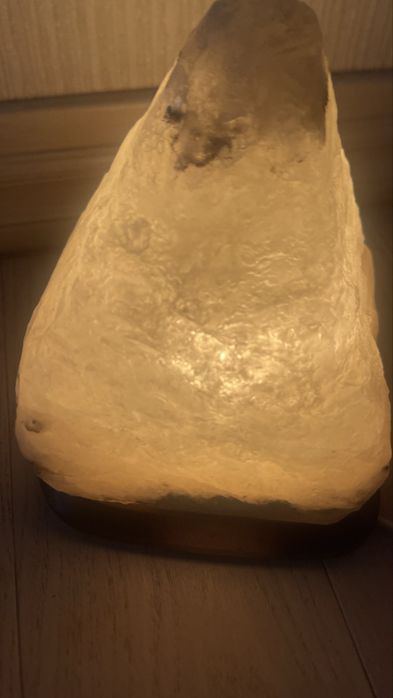 Соляна лампа. Настільна лампа