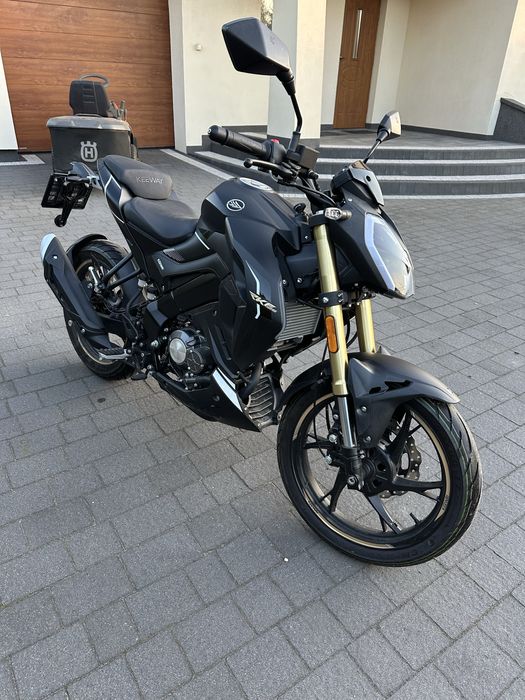 Motocykl Keeway RKF