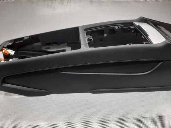Consola central AUDI Q7 (4L)