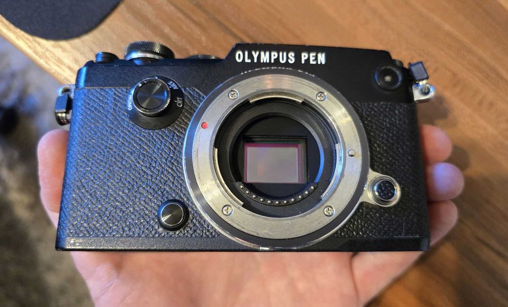 Olympus Pen F, body, karty pamięci