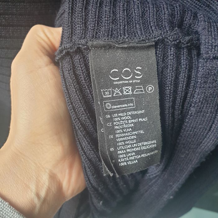 COS sweter golf długi granatowy wełniany rozm 34