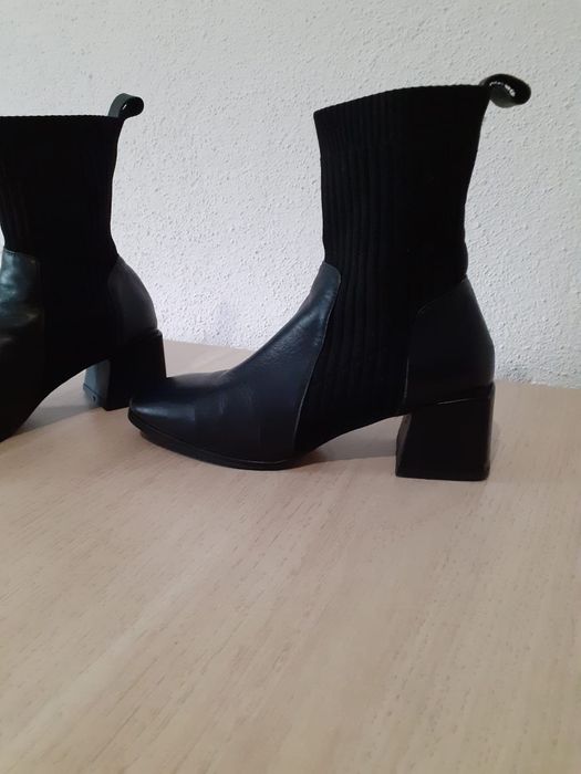 Botins/ Botas Salto Alto N°35