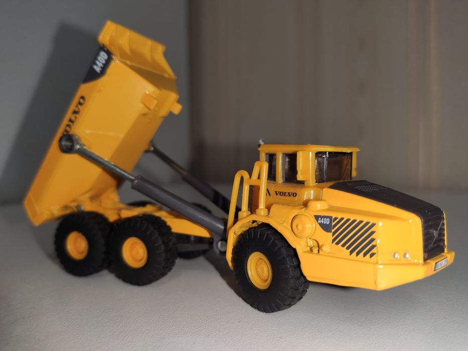 Модель Volvo Siku A40D, іграшка