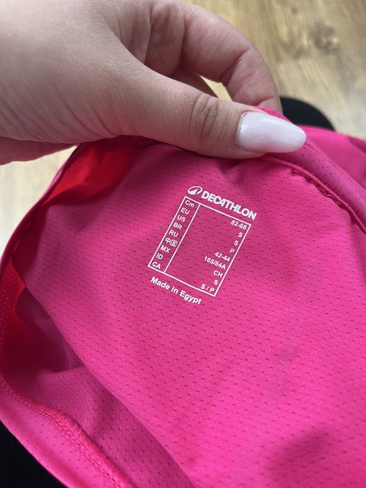 Bluzki sportowe damskie