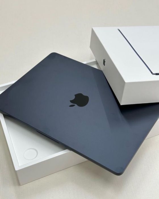 MacBook AIR 15,3" M4 16GB/512GB | 24GB/512GB ( OPEN BOX / USED )