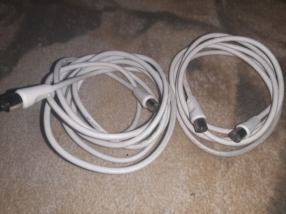 Dwa kable antenowe jeden 2m a drugi 3m