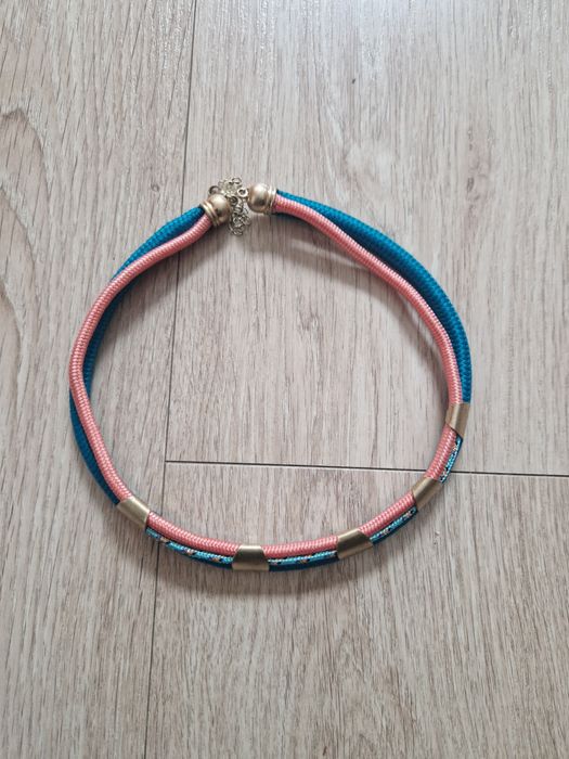 Naszyjnik ze sznurka / obroża
