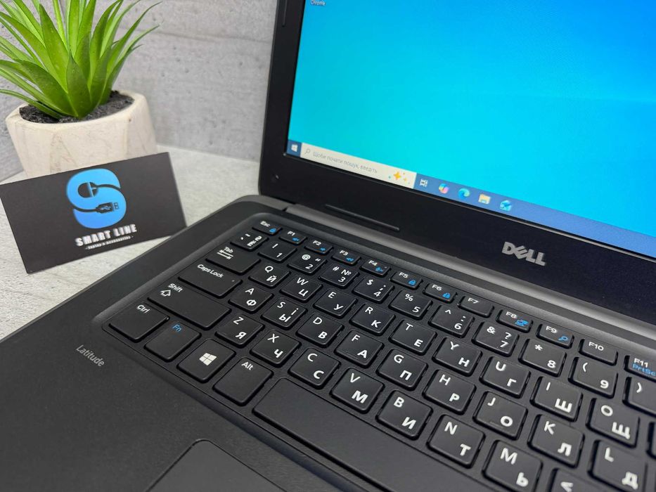 Бюджетний ноутбук Dell 3380/i3-6006u/13.3" HD/8gb ddr4