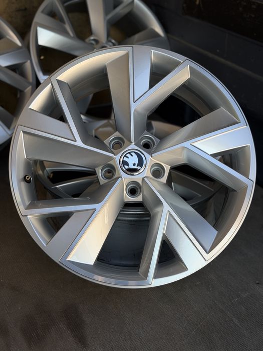Диски SKODA 5 112 R19 KODIAQ RS KAROQ Triglav Superb Octavia шкода