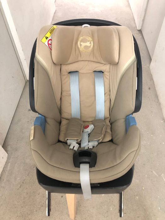 Ovo Cybex modelo Aton e base isofix Cybex modelo Base Q-Fix
