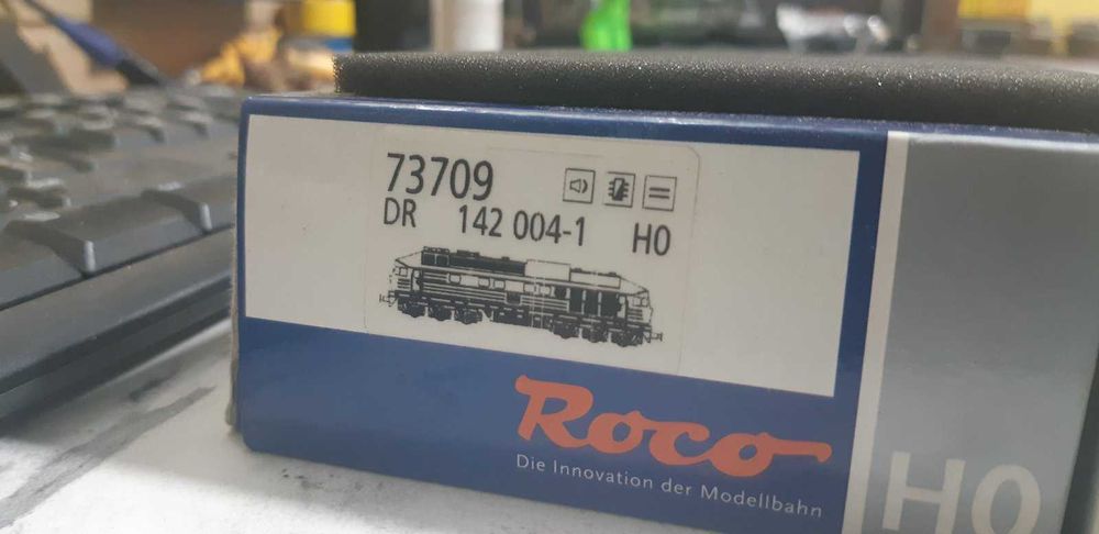 Масштабная модель тепловоза Roco BR 142, DR (Людмила) 1-87