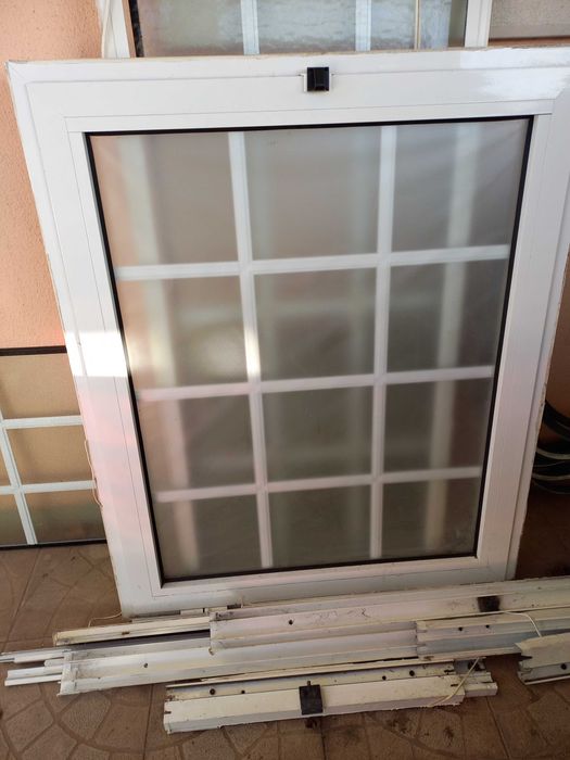 5 Janelas com vidro duplo ( fixas e basculantes)64585636749954120