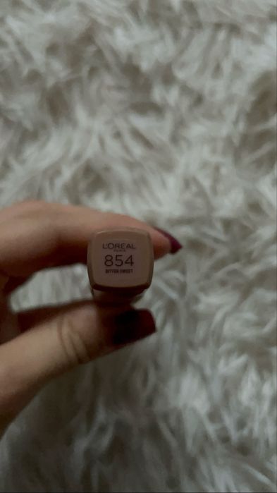 Używana matowa płynna pomadka Loreal Paris