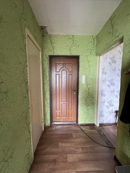 Ексклюзив.Продам простору 1шку з індивідуальним опаленням в Узині