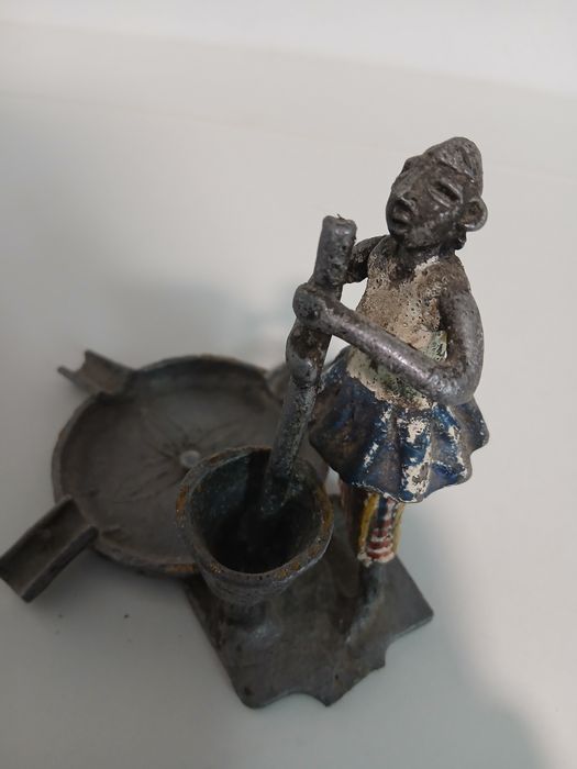 Pequeno cinzeiro vintage