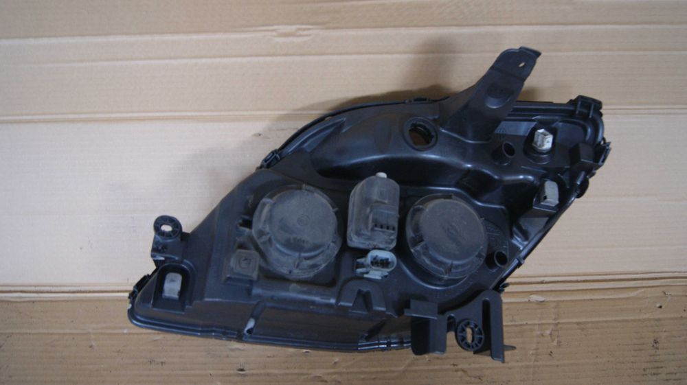Lampa Renault Scenic Prawy Przód Lift