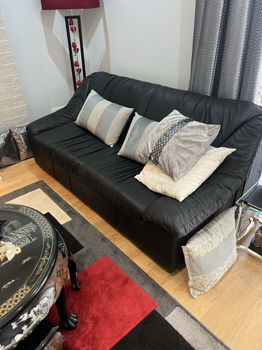 Conjunto sofas em pele preta