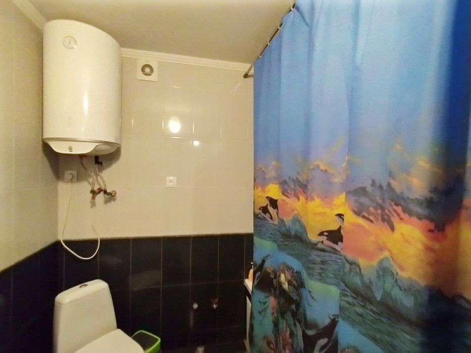 2-кім. Район "Бруклін", Парк, лікарня СБУ. Подобово. Ціна доби.