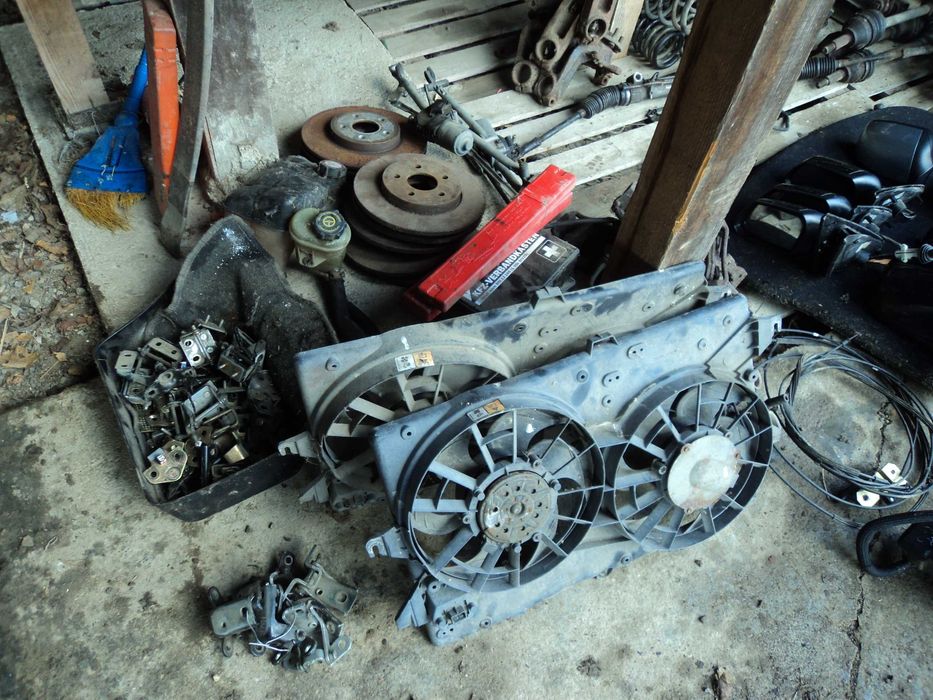 Ford Мондео 3 розборка телевізор окуляр решотка Форд