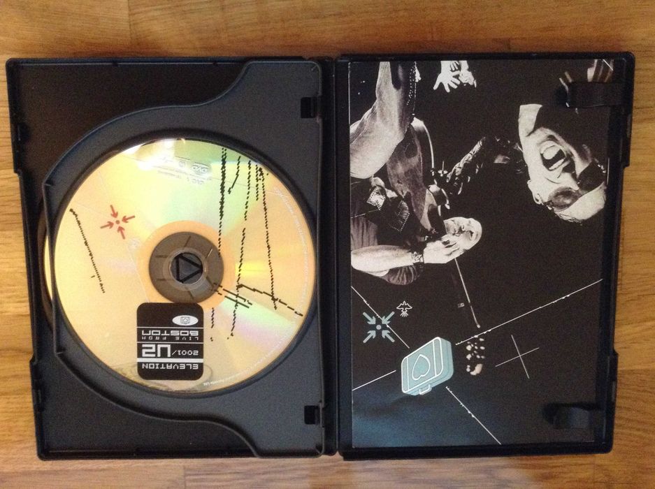 U2 - Elevation Live From Boston (DVD)64738225550849122